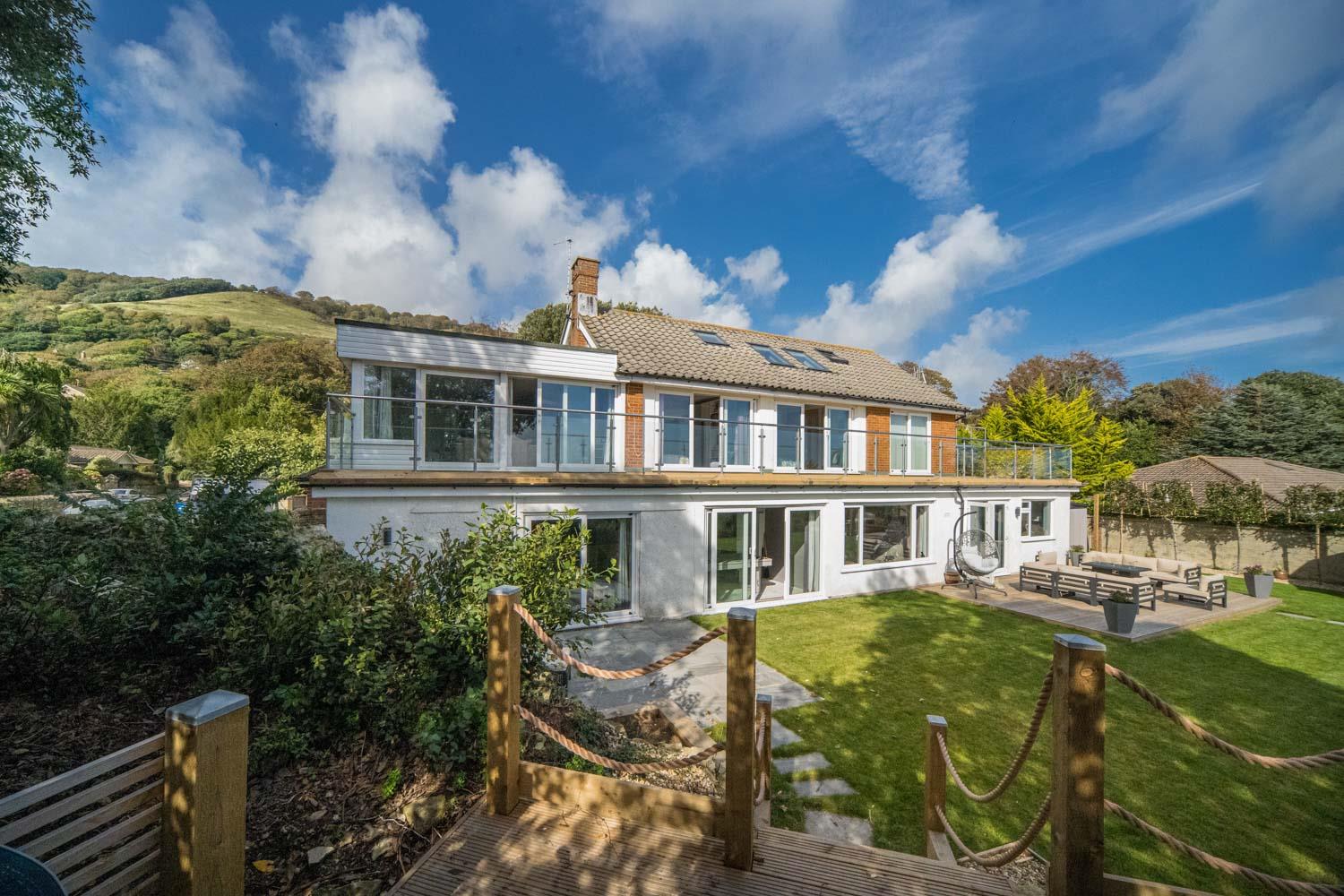 Isle of Wight House Detached Property For Sale in Bonchurch